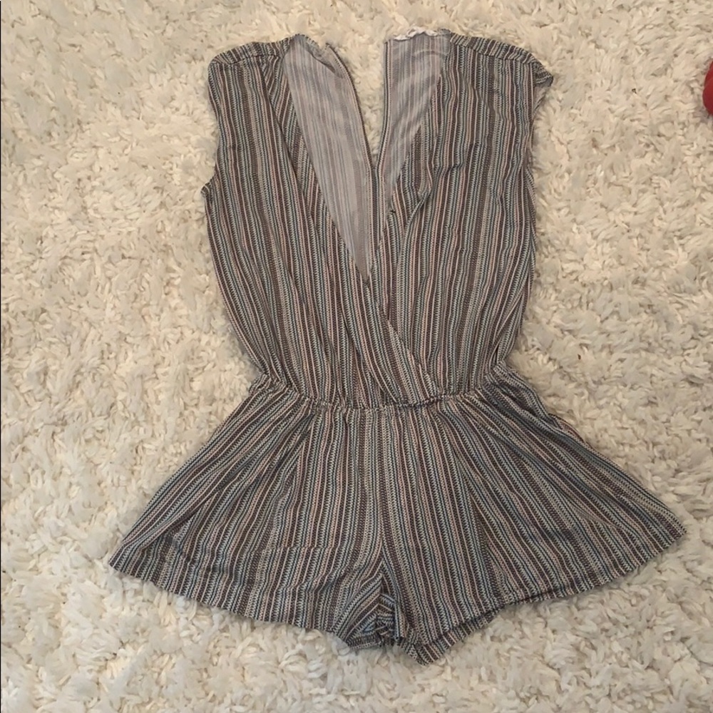 Adorable comfy BCBG - romper size small